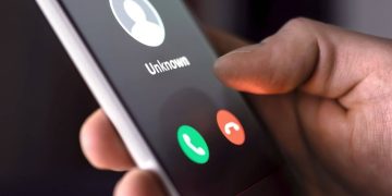 Çalan her telefonu açmayın
