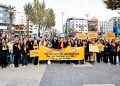 Denizili kadınlar şiddete karşı yürüdü