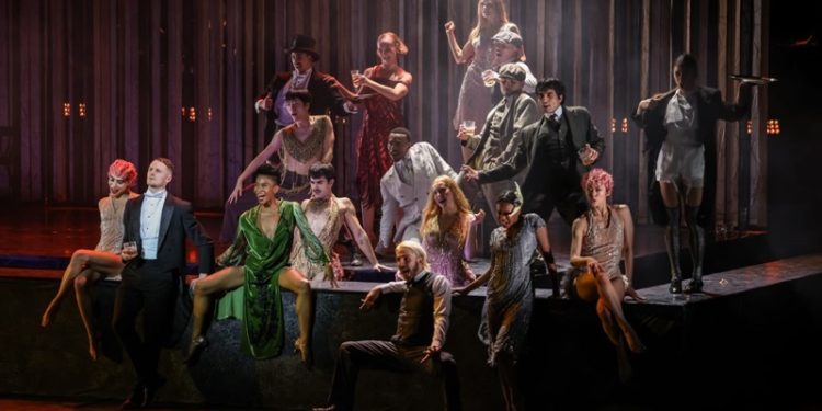 Peaky Blinders Dans Tiyatrosu’nun Prömiyerine Ünlü akını