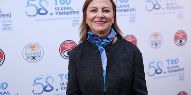 Göz doktorları kongrede buluştu