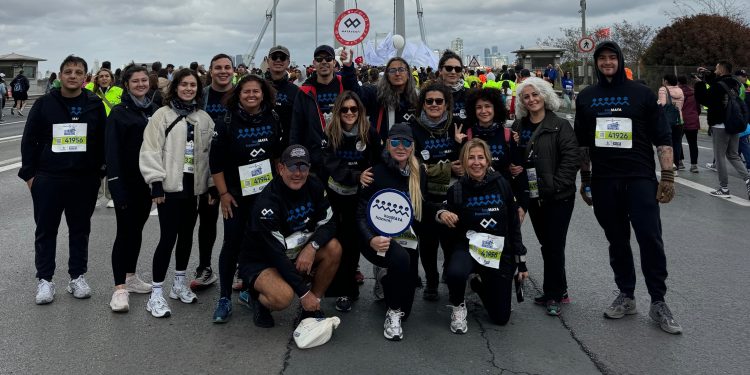 Maya Vakfı ve Gönüllüleri İstanbul maratonu’nda travmatik deneyimler yaşantılamış çocuklar için yerini aldı