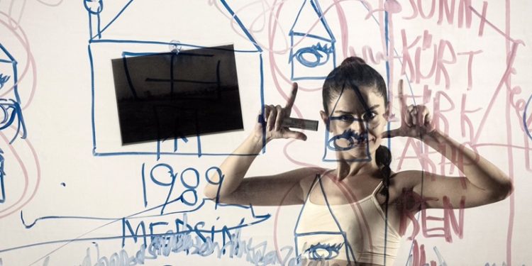 “On İkinci Ev” 16 Aralık’ta Moda Sahnesi’nde