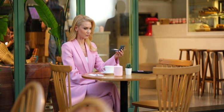 Halkbank’tan Kadınların Hayatına Değer Katan Bir Adım Daha: Paraf Kadın Kredi Kartı