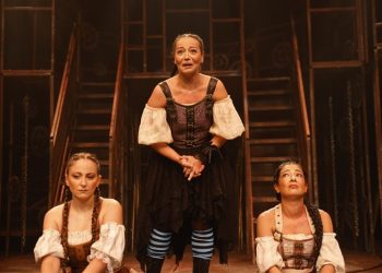 Savaş karşıtı oyun ‘Lysistrata’ İstanbul AKM’de sahnelenecek