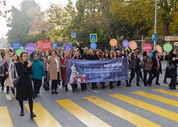 İzmir’in “seçilmiş kadınları” sahada