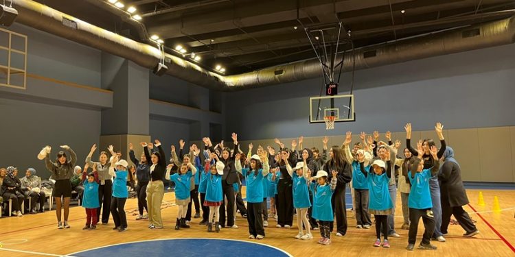 İstinye Üniversitesi ve Gülmek İyileştirir Derneği “Spor her çocuğun hakkı” diyor