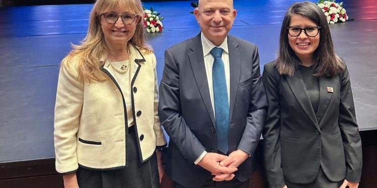 İstinye Üniversitesi akademisyenlerine   TÜBA ve TÜBİTAK’tan bilim ödülü