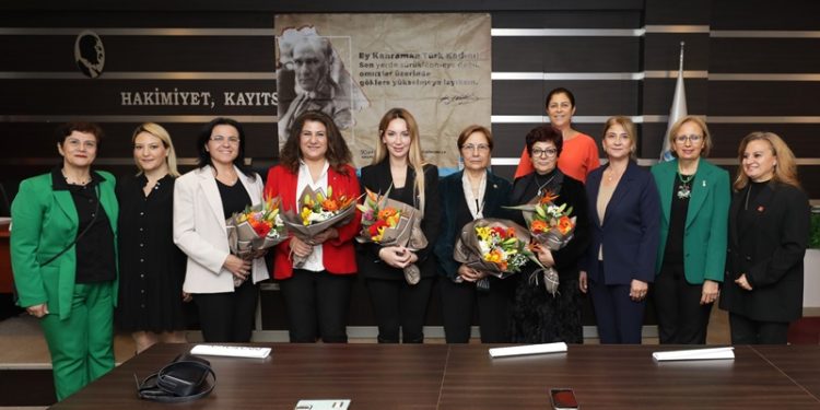 Narlıdere’de, kadın ve siyaset konuşuldu