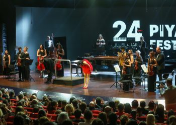 Agora Senfoni Orkestrası, Piyano Festivali’nde  Sokak Hayvanları İçin Sahne aldı