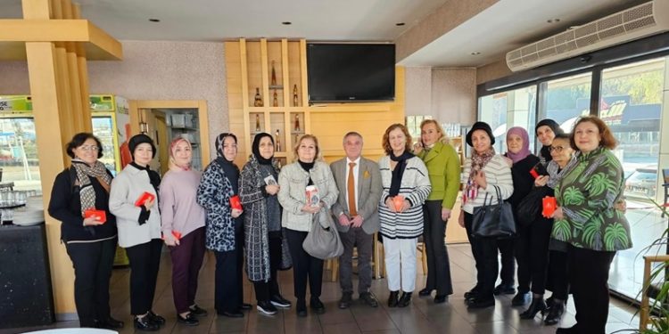 Afyon Eğitim Vakfı Kadın Kolları Çalışmalarını sürdürüyor