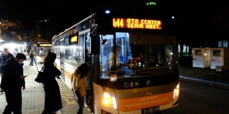 Eskişehir’de ‘Ulaşımda Kadınlara Pozitif Ayrımcılık’