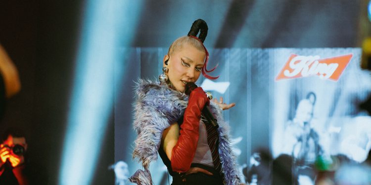 Galataport İstanbul’da Hande Yener Rüzgarı