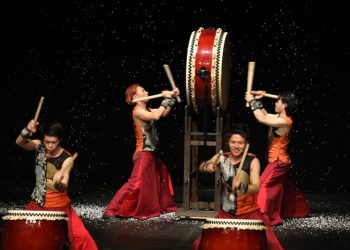 Japon davulu wadaiko grubu “Sai” gösterisi İastanbul’da sahnelendi