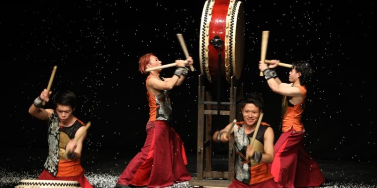 Japon davulu wadaiko grubu “Sai” gösterisi İastanbul’da sahnelendi