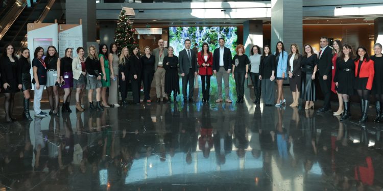 Memorial everest söyleşileri, zirveye dokunan kadınları ağırladı