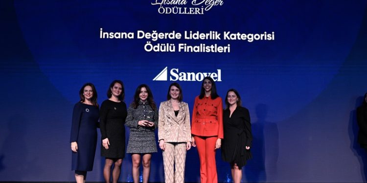 Peryön insana değer ödülleri’nden Sanovel’e büyük finalistlik ödülü