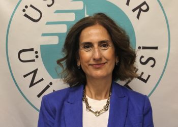 Prof. Dr. Nilgün Tekkeşin : İnternetten besin takviyesi alırken nelere dikkat etmelisiniz?