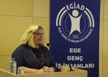 İnsan Kaynakları Yönetiminin Geleceği Ege Bölgesi’nde tartışıldı