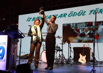 Başkan Filiz Ceritoğlu Sengel’e direniş ödülü: Bu ödül tüm direnenlerin