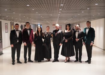 İstanbul’da taş plak gecesi yaşandı