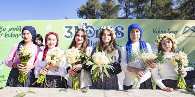 Mersinde 3. Nergis Şenliği