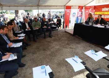 Efes Selçuk’ta Meryem Ana Evi mücadelesi sürüyor: Yılın ilk meclisi nöbet alanında!