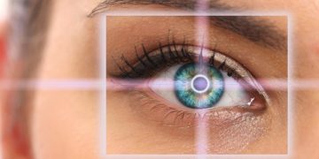 Prof. Dr. Zeynep Özbek : Kontakt lens kullanan kadınlar için   dört altın kural