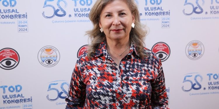 Ekrana bakarken ortamın   ışıklı olmasına özen gösterin