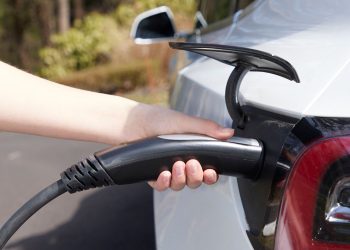 Elektrikli mi? Benzinli mi Yoksa Dizel mi? “İşte Bakım Maliyetlerinde Şaşırtıcı Sonuçlar!”