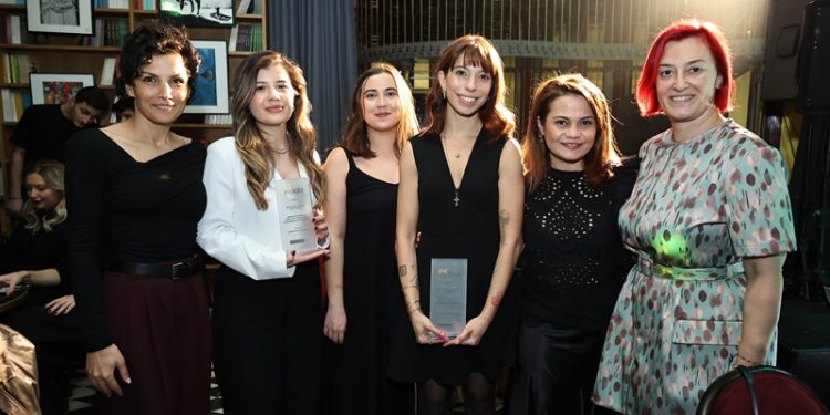 Molped 28 Mayıs Dünya Regl Hijyeni Günü Farkındalık Çalışmalarına PRİDA İletişim Ödülleri’nden 2 ödül!