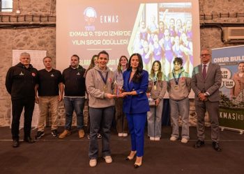 İzmir’de Yılın Spor Ödülleri sahiplerini buldu