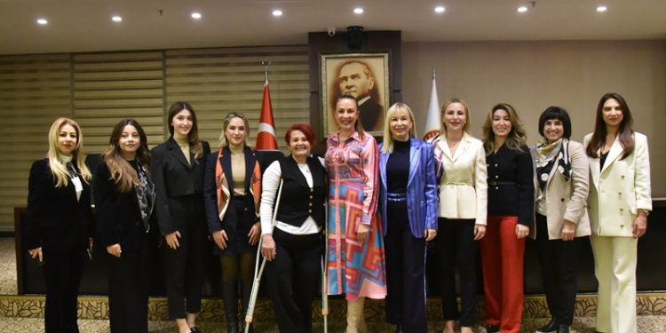 TOBB Gaziantep Kadın Girişimciler Kurulu’ndan ‘Yeni Lüks Entelektüel Sermaye’ Toplantısı gerçekleştirildi