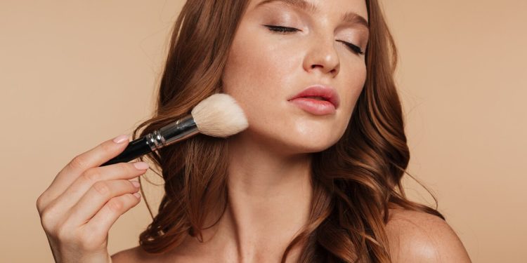 En Popüler Makyaj Modelleri 2025