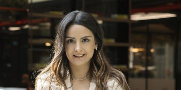 Teedo CMO’su Cansu Karagül : İş Dünyasında Sessiz Tehlike: Beyaz yakalılar yalnızlaşıyor, iş dünyası bağlarını kaybediyor