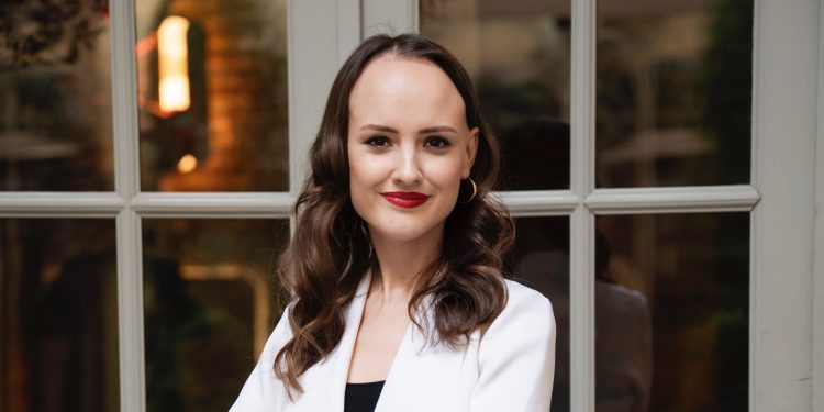 omg! iletişim Marka ve Medya İlişkileri Direktörü İzel Bostancı oldu