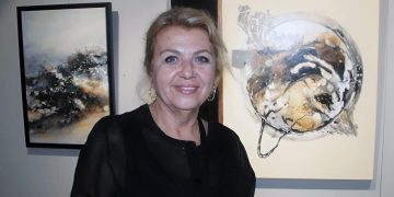 Ressam Nurgül Dökmecier’in “Yaşam Çemberinde” Sanatseverlerle buluştu