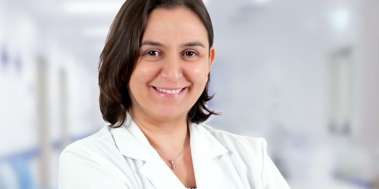 Doç. Dr. Özlem Haliloğlu : “Obezite Sadece Sayılara İndirgenemeyecek Kadar Önemli Bir Hastalıktır”