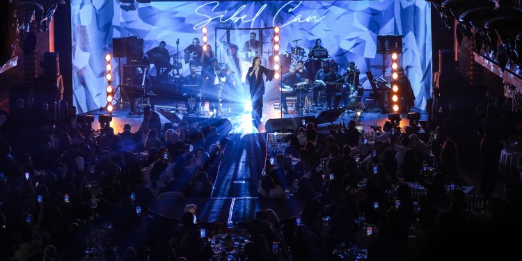 Sibel Can’ın heyecanı dorukta!