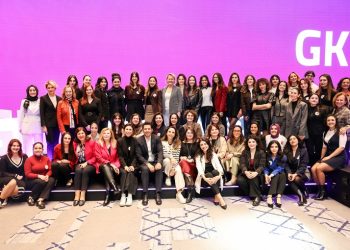 Geleceğin Kadın Liderleri İlham Buluşmalarında Kadınların Başarı Öyküleri Herkesi Duygulandırdı