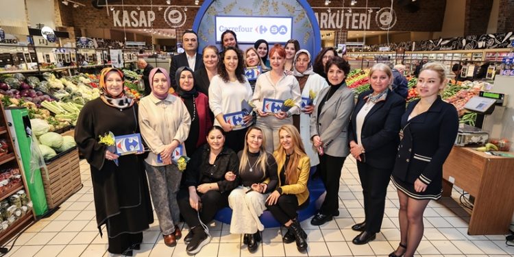 Üreten Kadınlar, CarrefourSA’da buluştu