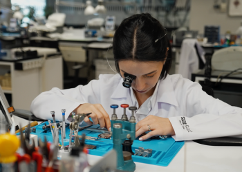 Berfin Kaplan Albayrak : “İncelikli İş Projesiyle Sektöre Kadın Saat Ustaları Kazandırıyor”