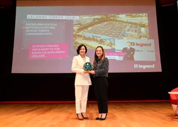 Legrand Türkiye Grubu’na   “Toplumsal Cinsiyet Eşitliği” Ödülü