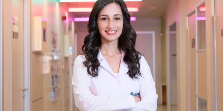 Hülya Yiğit : “Bayramda ani beslenme değişikliği metabolizmayı zorlayabilir!”