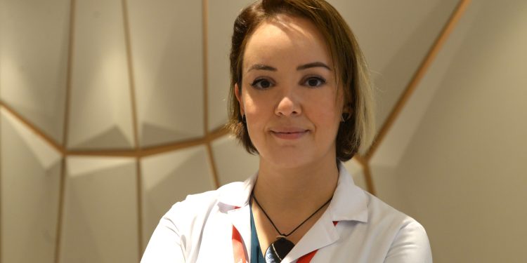 Psikolog F. Arzu Beyribey : “Giderek artan şiddet olaylarına karşı önemli öneriler”