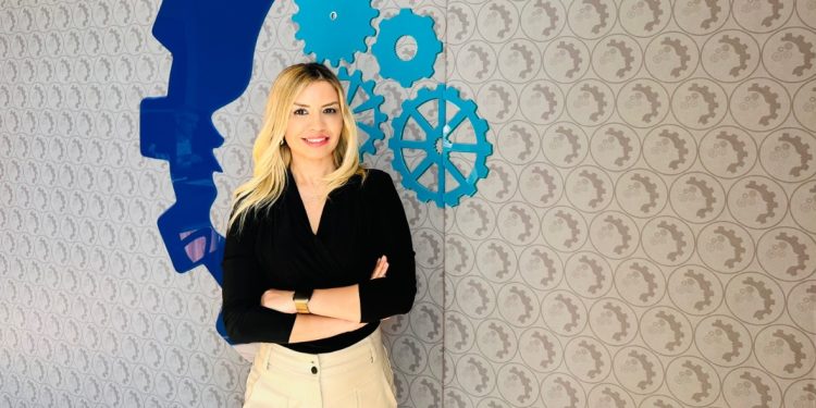 Mühendis Tek-Sen Enerji Sendikası Genel Başkan Yardımcısı Çisem Neval İnci : “Bilim ve mühendislik alanında yüzde 44 kadın çalışan oranıyla Türkiye, AB ülkelerinin ortalamasını geçti”