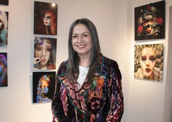 Günsu Saraçoğlu : Edibe Taylan’ın ‘Karnaval Kaçkınları’ Sergisi açıldı!