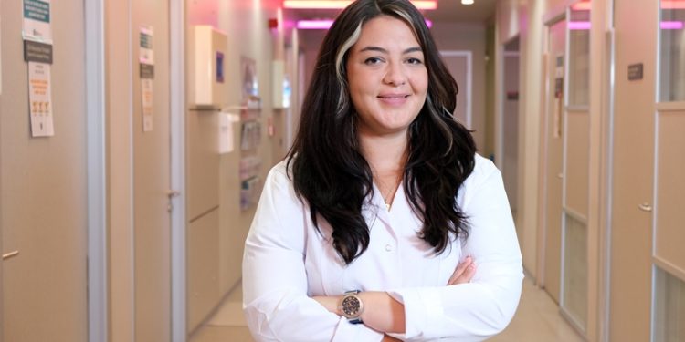 Dr. Emine Yağmur Zorbozan . “Bipolar bozuklukta doğru tanı ve düzenli tedavi önemli!”