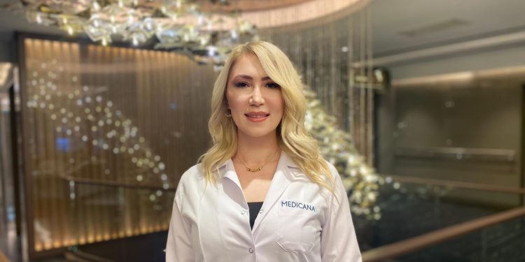 Diyetisyen Sedef Aksu : “Bayramda kilo alımına dikkat!”