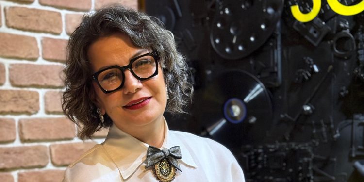 Zerrin Topal; ‘‘Kadınlar Gücünün Farkında!’’