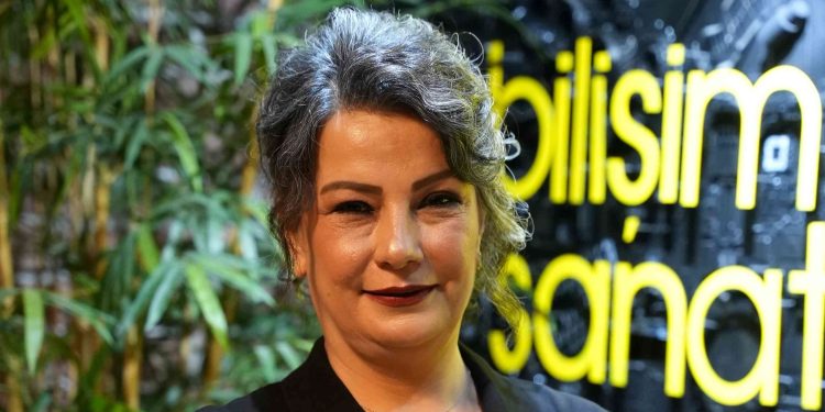 Zerrin Topal : “Güçlü ekonomi, güçlü bir eğitimle mümkün!”